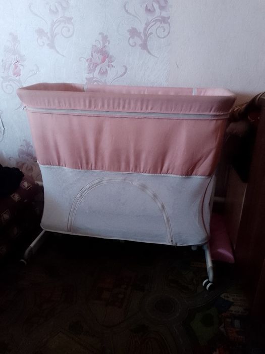 Продам манеж, кроватка