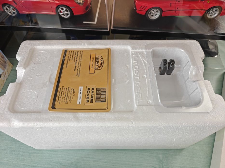 Macheta AR 1:18 Range Rover nu autoart,kyosho,cmc