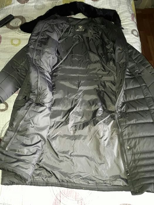 Продам пальто  новое  1 раз только одевалась