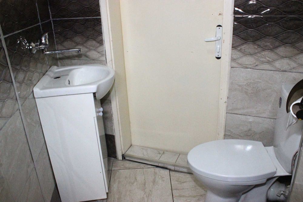 Дава се под наем Етаж от къща в Шумен, Болницата - 50 кв.м за 127.5 € - Снимка #10