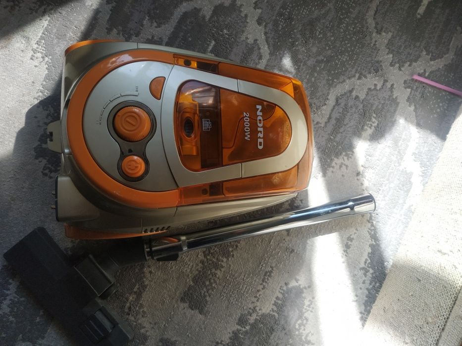 Продам пылисос рабочий