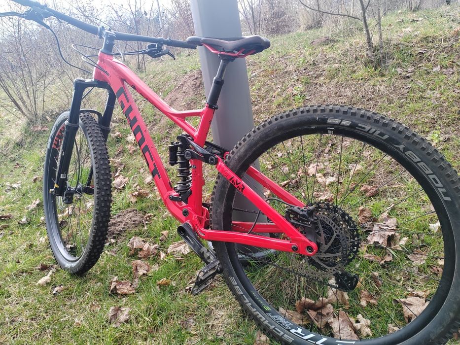 Bicicleta full suspension Ghost slamr