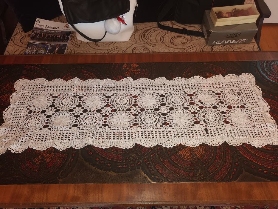 Сет от ръчно изработени плетива на една кука