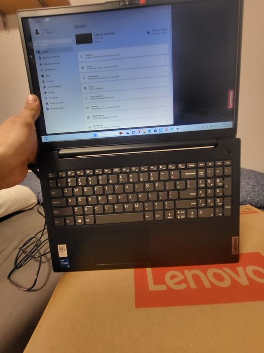 Laptop lenovo v15 g4 intel core i5