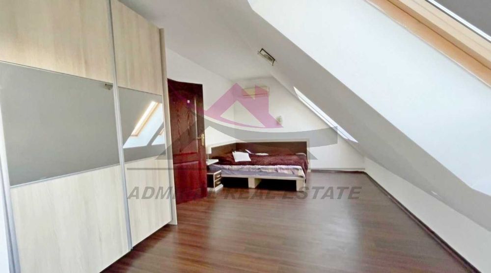 Дава се под наем Двустаен апартамент в Варна, Център - 60 кв.м за 680 € - Снимка #2