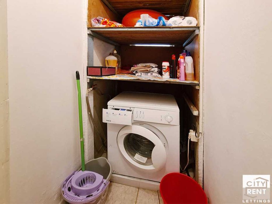 104380 Просторен апартамент с две спални в топ центъра на В. Търново