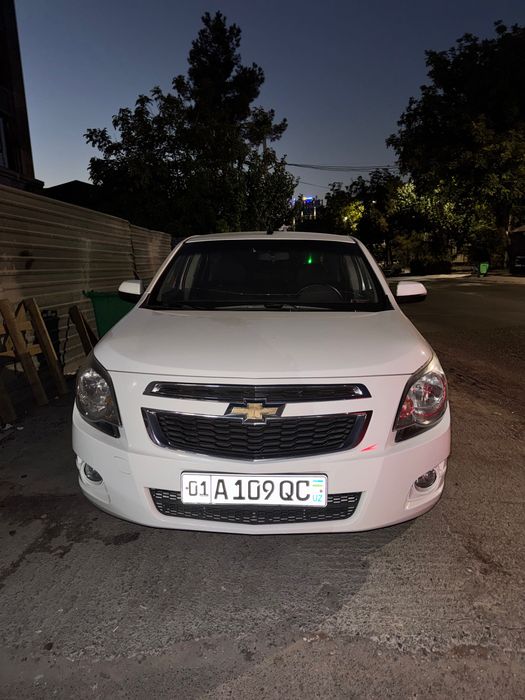 Автомобиль Кобальт
