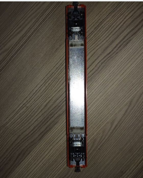 Roco vagon de călători etajat scara H0 
Utilizat pentru șters linia