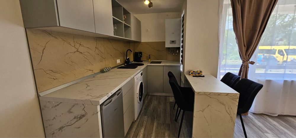 Vand garsoniera mobilata si utilata