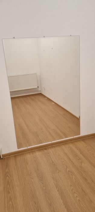 Oglinzi pentru cabinete/săli