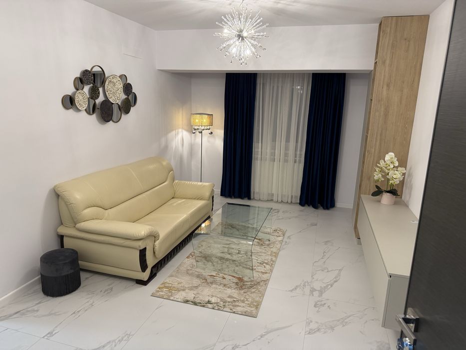 Inchiriez apartament de lux cu  2 camere, in bloc nou