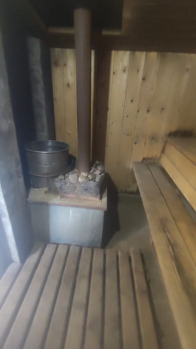 Дом.  3 комнаты + кухня.