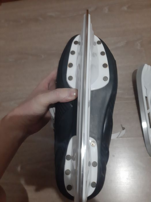 Коньки 42-43 размера