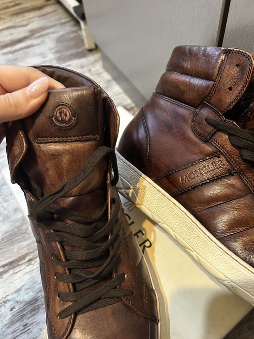 ghete Moncler din piele, nepurtate