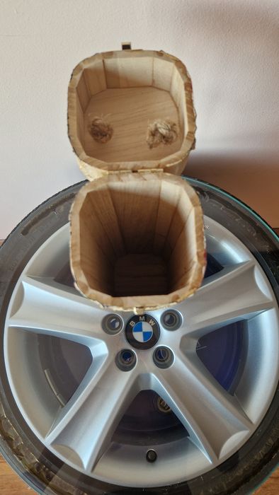 Кутия за бутилка вино