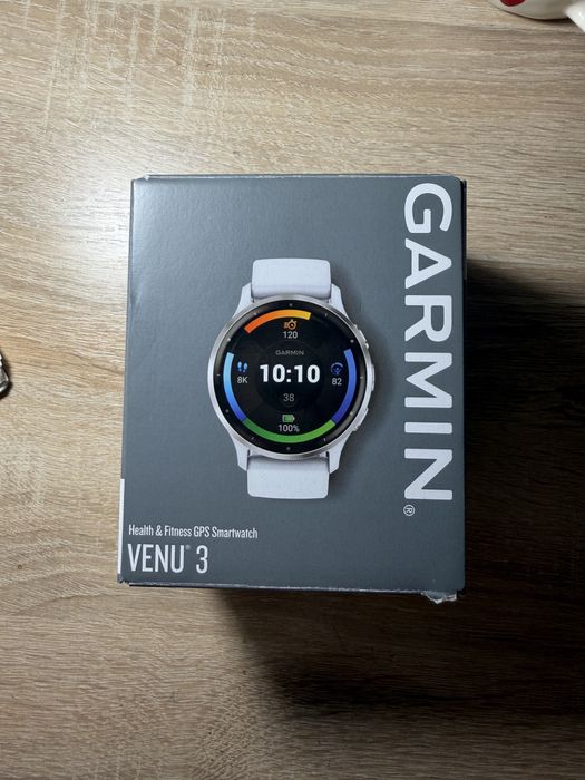 Часы VENU 3 Garmin