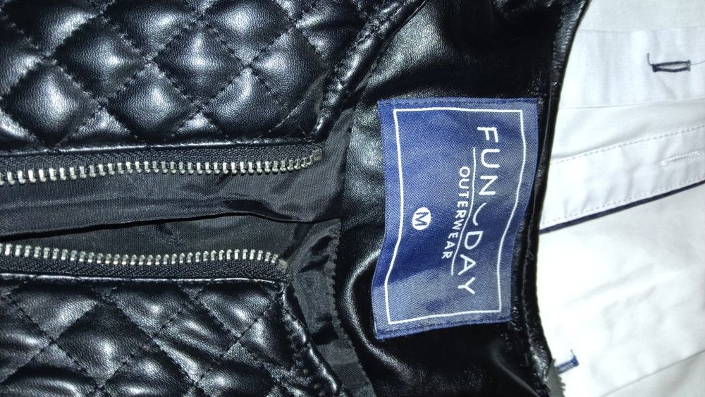 Курточка Б/У весна-осень!