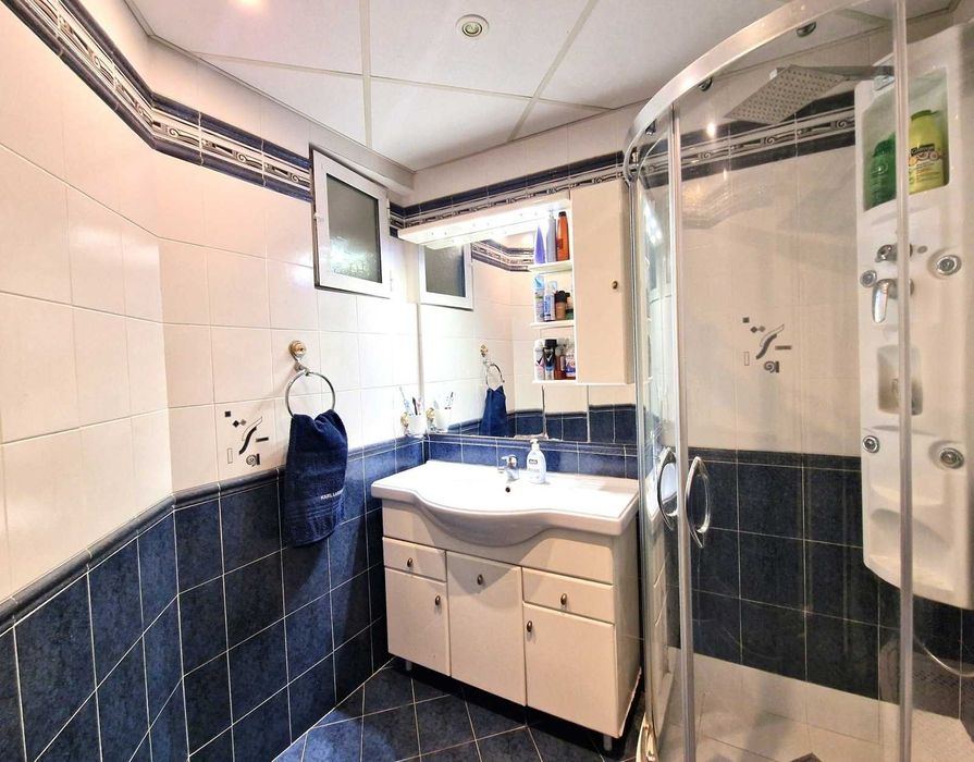 Продава се Тристаен апартамент в Пловдив, Тракия - 118 кв.м за 1949 €/кв.м - Снимка #8