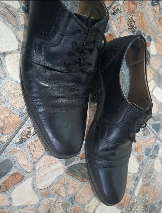 Pantofi barbati piele naturala marcaLasocki masura44-45 stare perfecta