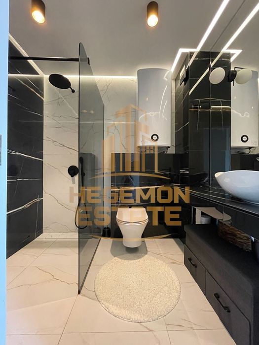 Продава се Двустаен апартамент в Варна, Морска градина - 89 кв.м за 2229 €/кв.м - Снимка #9