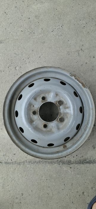 Диски 4шт R16 5×139.7 стояли на Ниве