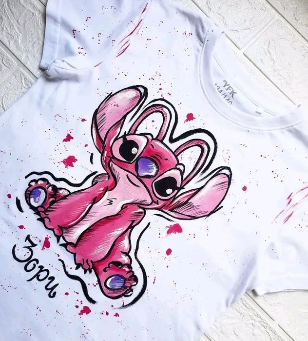Ръчно рисувана тениска Стич, чаша stitch