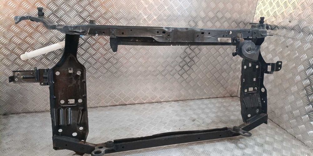 Маска Nissan Qashqai 2.0i 2012г.