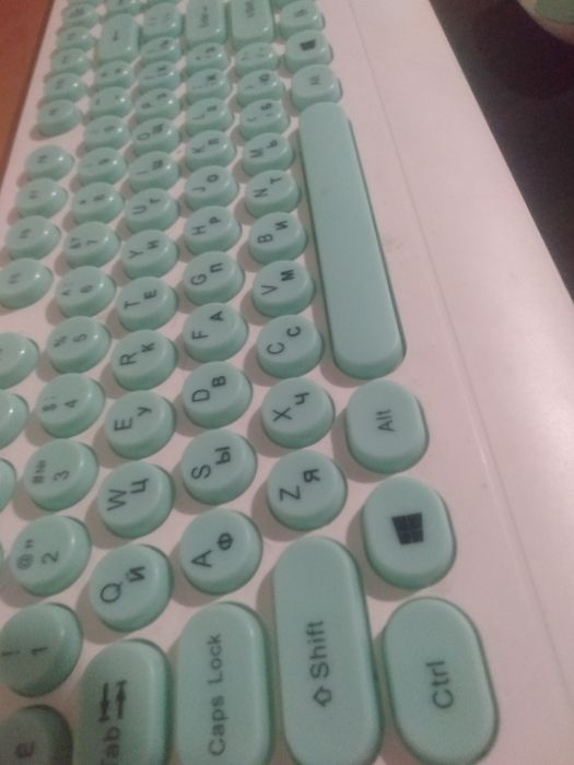 Продам клавиатуру/мышь