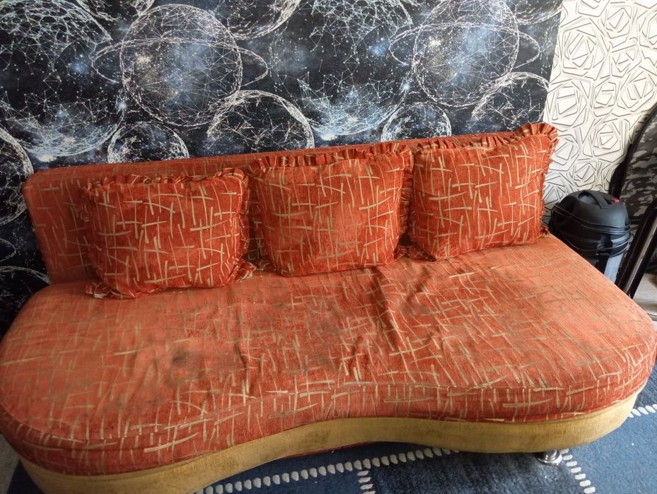 Диван раскладной отдам бесплатно