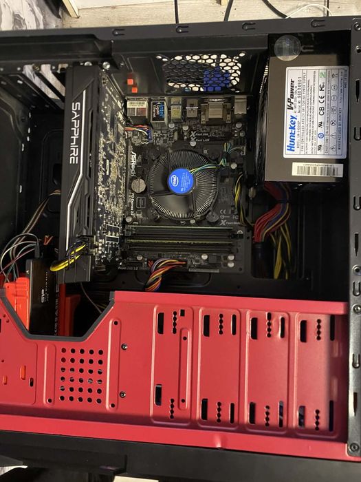 Геймърски компютър i5 4460 Ssd 512GB rx470 4Gb nitro 10gb ram