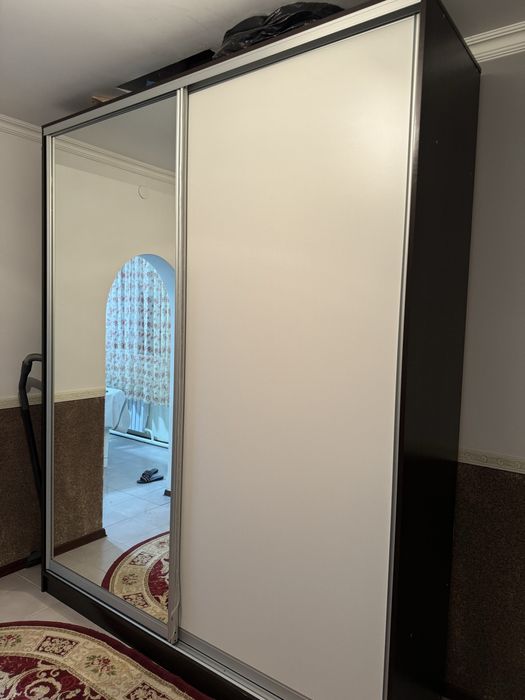 Продам шкаф купе для прихожий