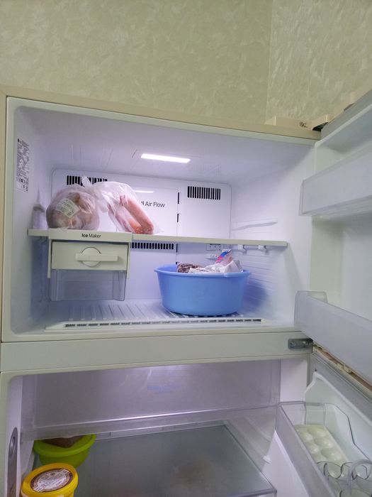 Продам холодильник Самсунг