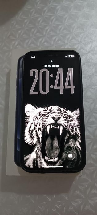 iPhone 12 на хорошим сост