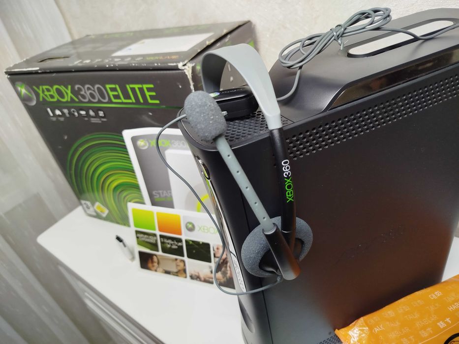 XBOX 360 ELITE с коробкой