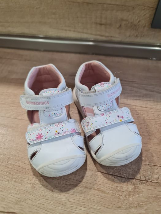 Детски сандали - различни видове