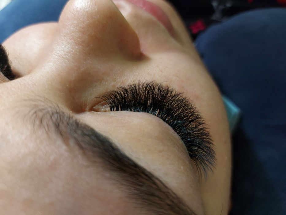 Наращивание ресниц 5000 любой обьем