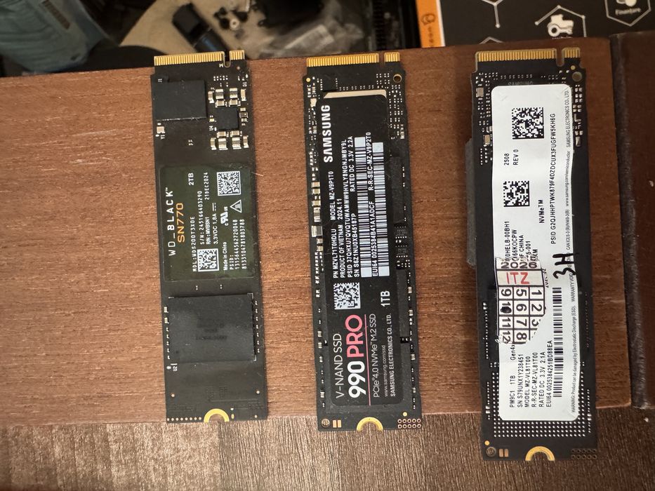 vand rami 16 gb /32 gb ddr5 si ssd uri 1 tb si 2 tb