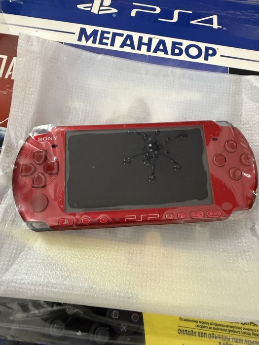 Sony PlayStation Portable 3000 Red