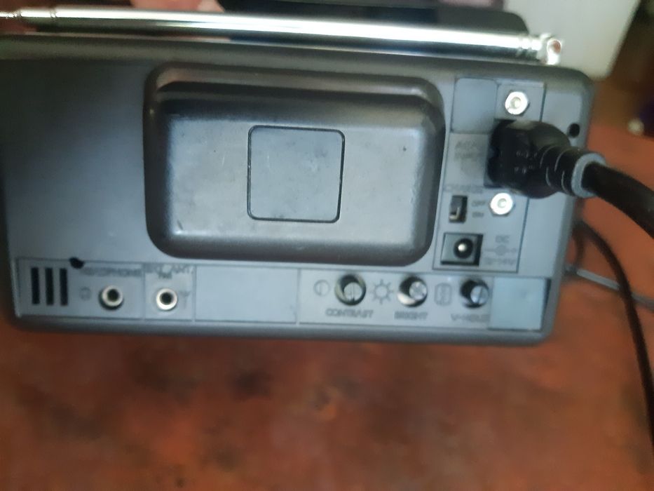 Televizor mini cu radio
