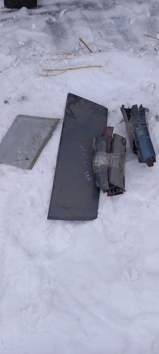 Молдинги(листва) мерседес 190 кузов.