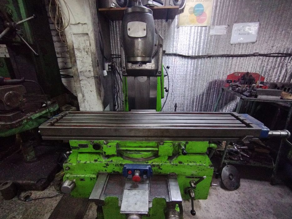 Фрезерный станок