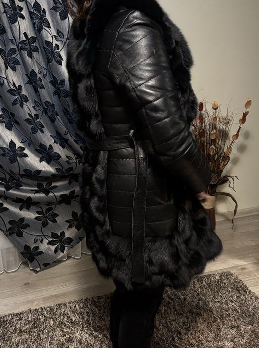 Haina din piele naturala cu blana naturala