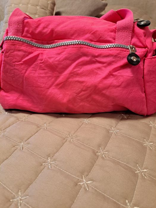 Чисто нова спортна чанта