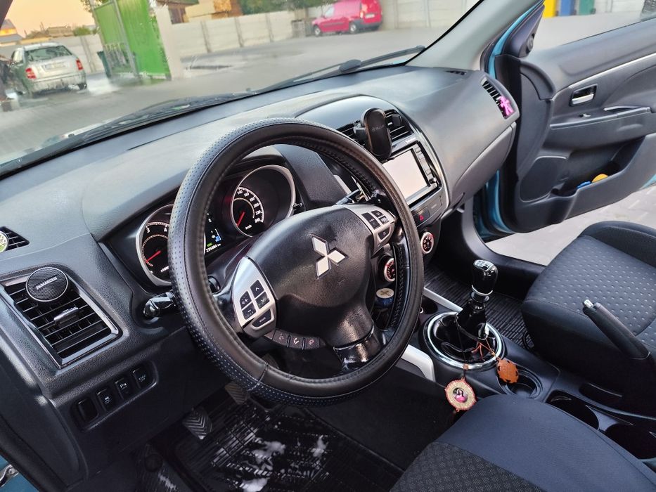 Se vinde Mitsubishi ASX