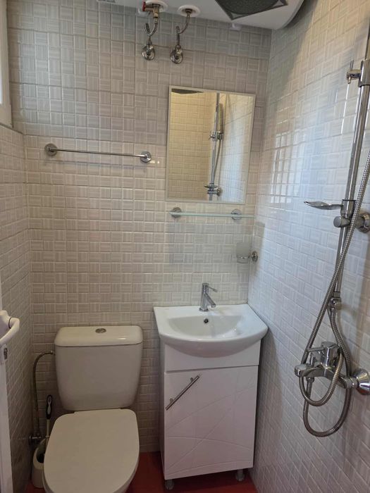 Дава се под наем Тристаен апартамент в София, Гео Милев - 50 кв.м за 540 € - Снимка #12