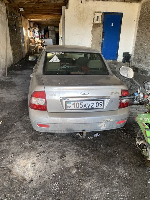 Продам приору 1 на запчасть целиком