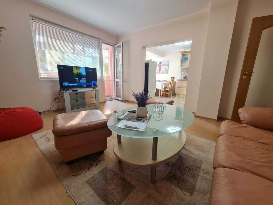 ”Дейзи” просторен ап. до Морската градина