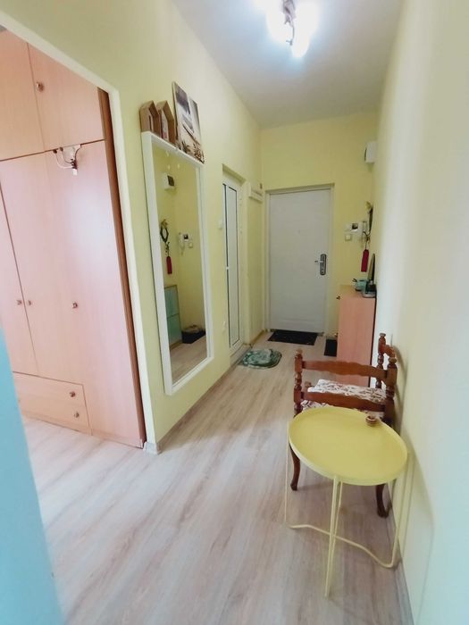 Продава се Двустаен апартамент в Добрич, Център - 68 кв.м за 1013 €/кв.м - Снимка #7