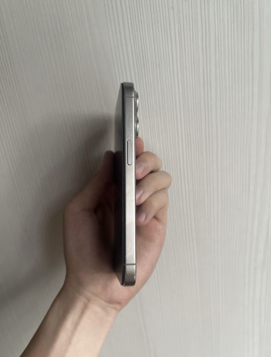 iPhone 15pro/128gb