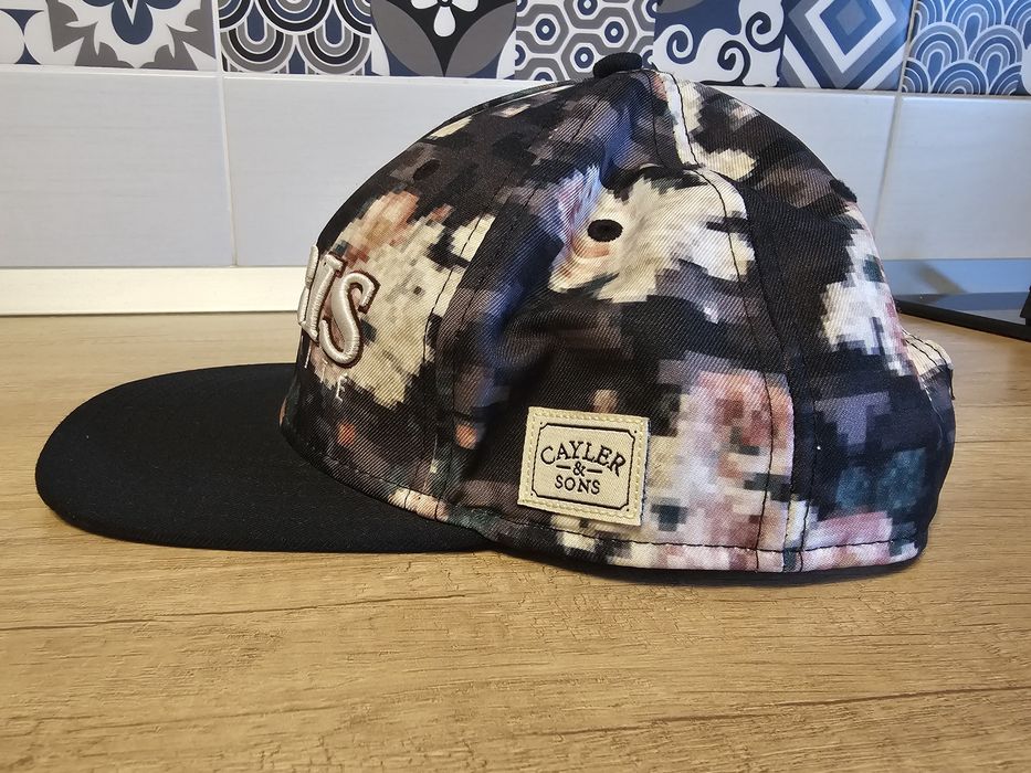 Sapca Cayler & Sons Paris Fuckin' Cité Snapback Floral Digi Camo